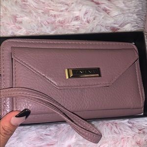 Tahari wristlet wallet